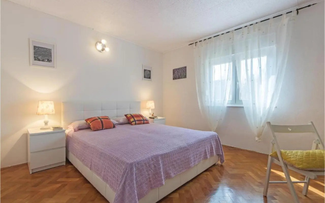 Two-Bedroom Apartment in Fazana