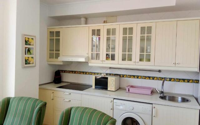 Apartamento de 1 dormitorio en calle Vela