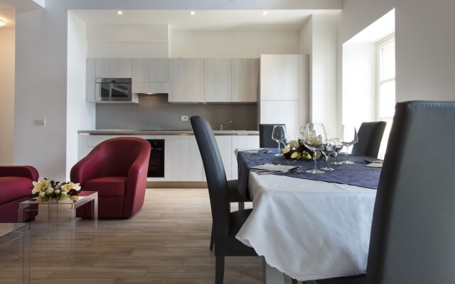 Britannia Luxury Apartments Suite