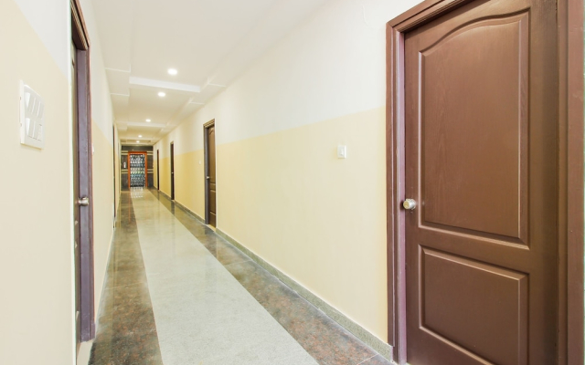 Oyo 36267 Aaditya Grand