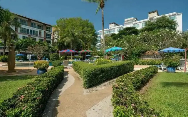 Patong Beach Gardens - Pool, Fast Wifi, Smart TVs