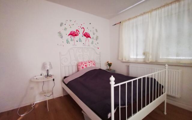 Ulm 2-room Apartment Near University & City Centre