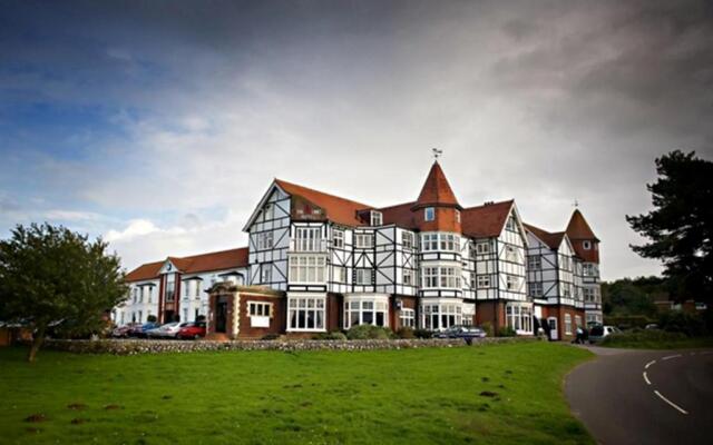 The Links Country Park Hotel