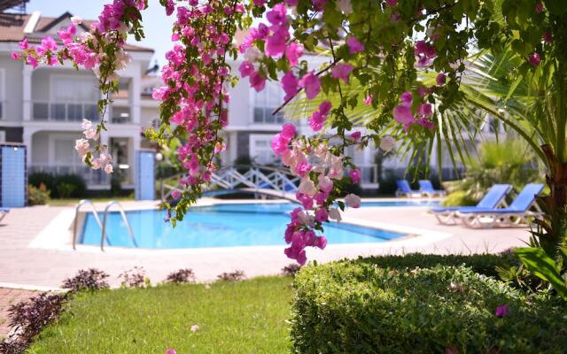 Sea Heaven Legend Apartments