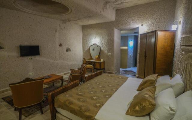 Kalsedon Cave Suites