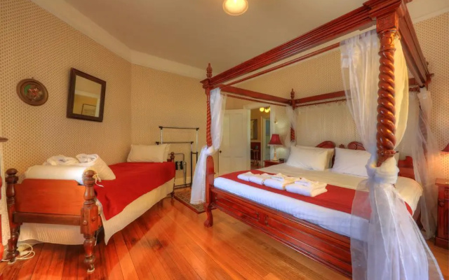 Acacia Bed and Breakfast – Guest Rooms – Sheffield