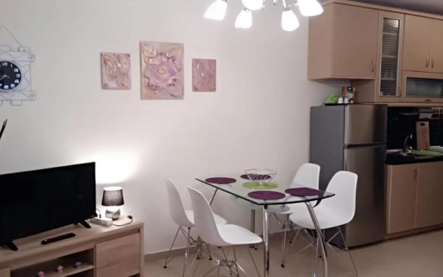 Iris Deluxe Suites 1