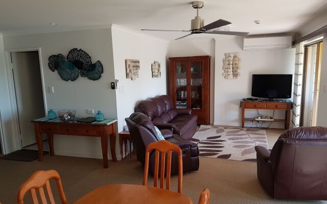 Kalua Holiday Apartments