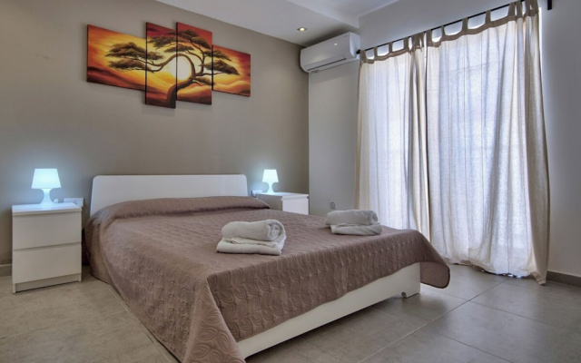 Off the Strand Gzira 3-bedroom Apartment