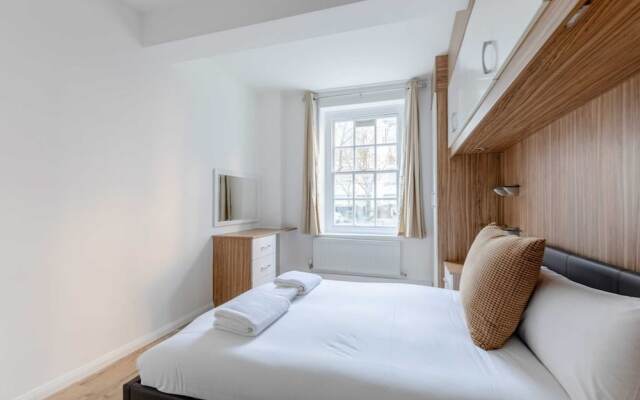 Inviting 2BD Flat 15 Minutes From Regents Park!