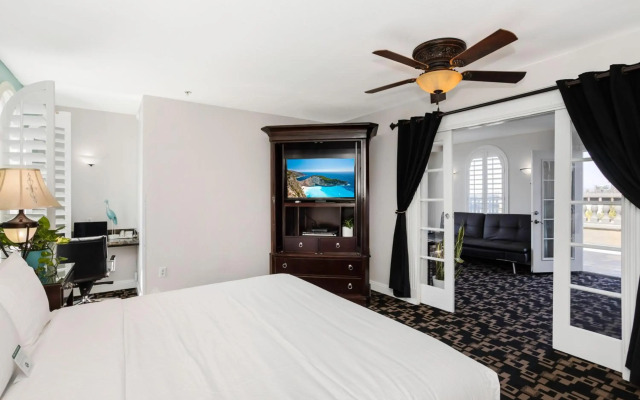 The Hotel Oceanside