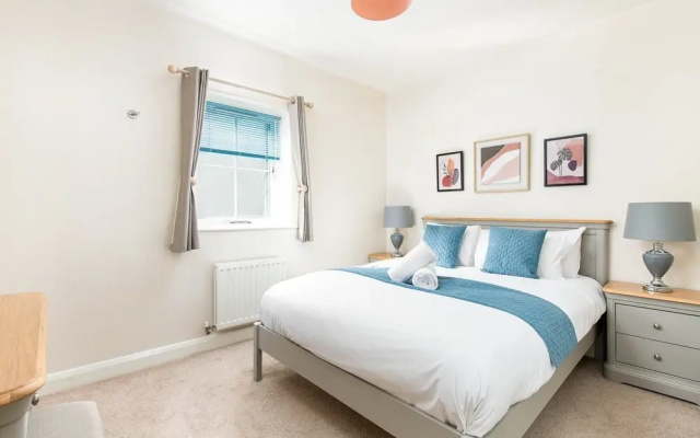 Seaview 2-bed With Private Parking, Portishead