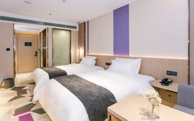 Lavande Hotel (Foshan West Railway Station Shishan)