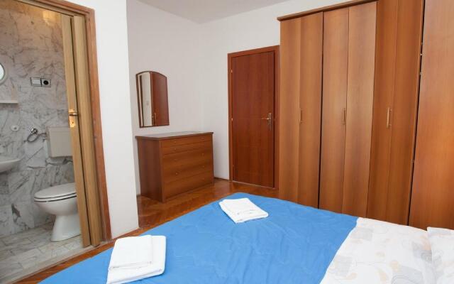 Dekanic D. - Two Bedroom