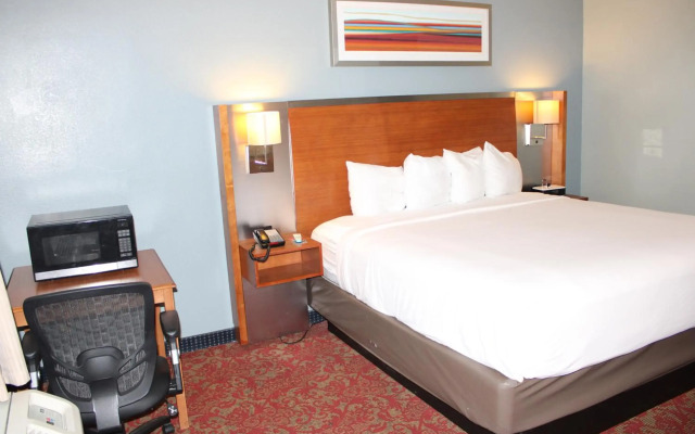Clarion Hotel Bakersfield North