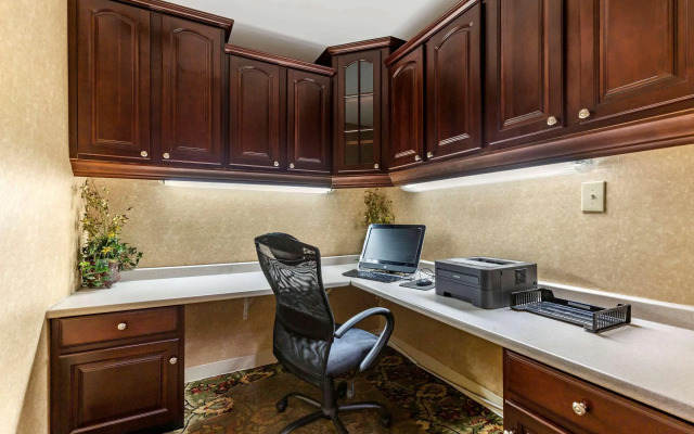 Quality Inn Windsor Mill