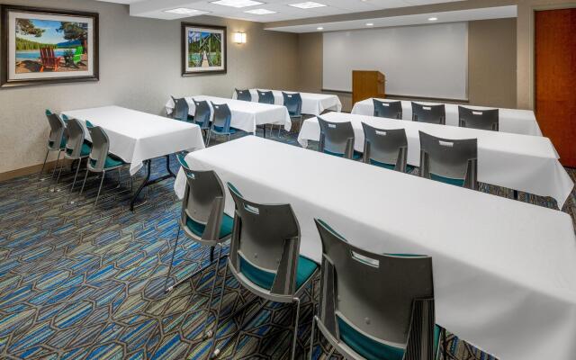 Holiday Inn Express & Suites Wheat Ridge-Denver West by IHG