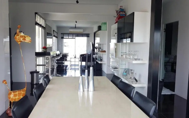 Flame Tree Residence 2-Bedroom Apartment