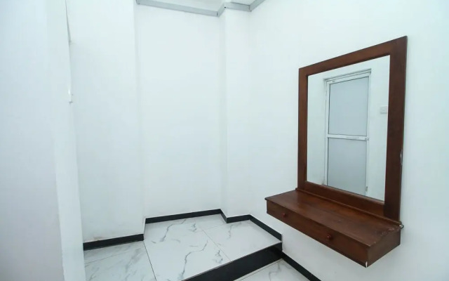 Shan Hotel by OYO Rooms