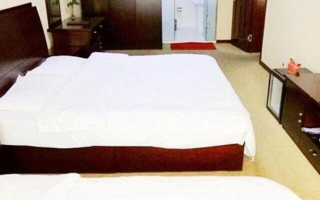 Zhuhui Business Hotel - Qingdao