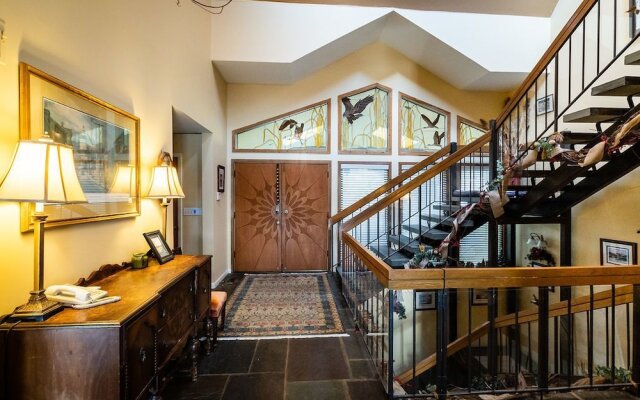 Laurel Grove Inn on the South