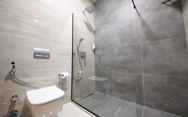 V Center Hotel