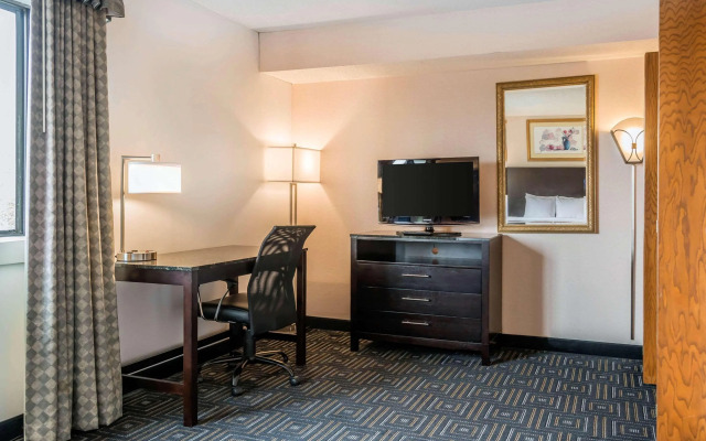 Quality Inn & Suites Mall of America - MSP Airport