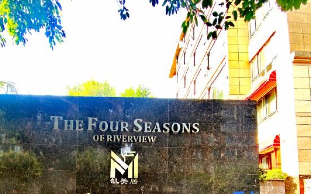 The Four Seasons Of Riverview Hotel