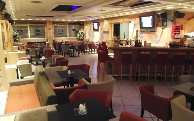 Aeolis Hotel