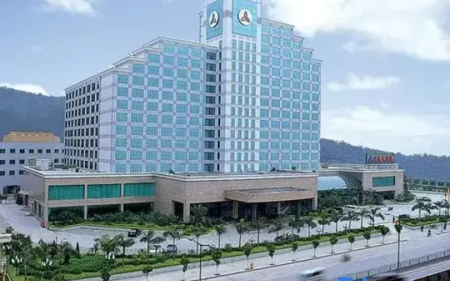 Gladden Hotel (Fenggang Town)