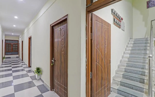 OYO Flagship 80680 Hotel Harsh Inn