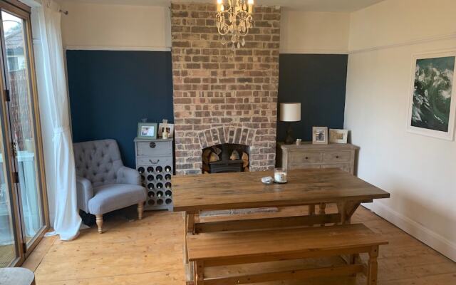 Spacious 3 Bedroom Home in Stoke Bishop