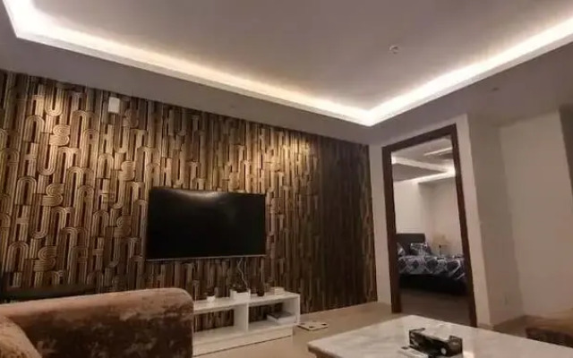 Goldcrest Luxury Apartments