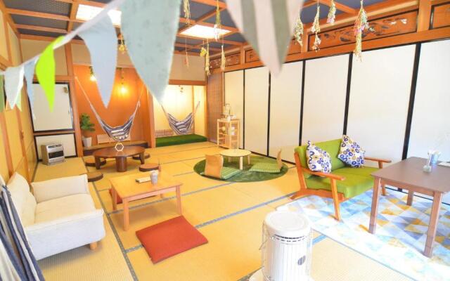 Cocomock House