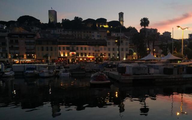 Beau Meuble 3 Pieces 60 M² Cannes Le Suquet