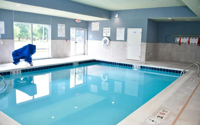 Holiday Inn Express & Suites Bensenville - O'Hare by IHG