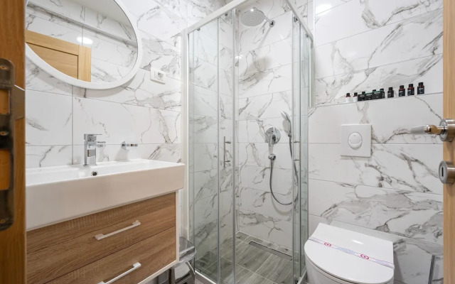 Rooftop Apartments & Rooms