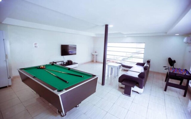 Stunning 2-bed Apartment in Lagos