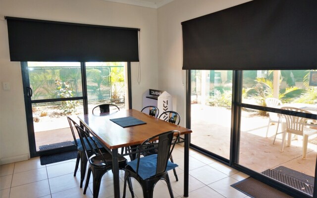 Ningaloo Breeze Villa 7