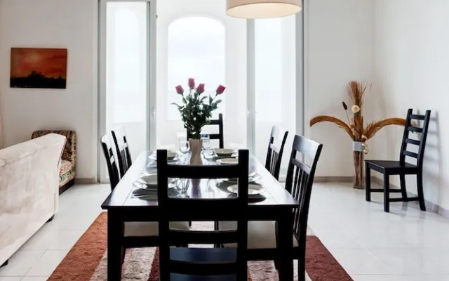 Seafront Apartment in Sliema wt Breathtaking Views