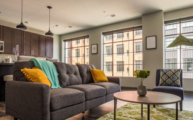 FRONTDESK LC Riversouth 205 Apts Downtown Columbus