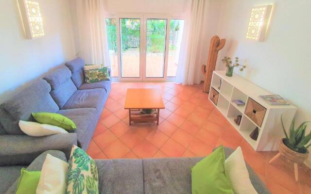 Nice 2 bedroom apartment groundfloor swimming pool