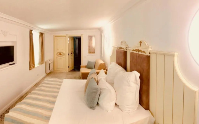 Atlas House Luxury Suites