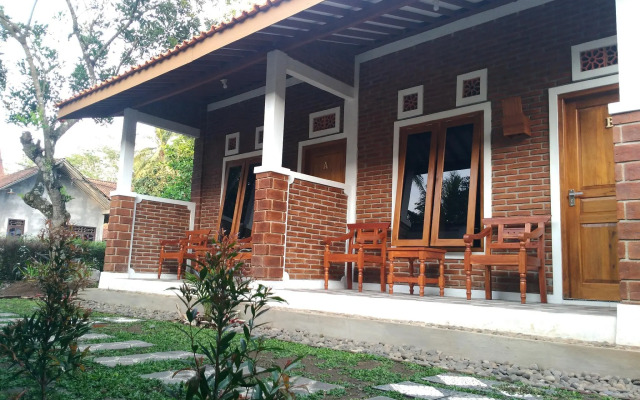 Genthong Homestay - Hostel