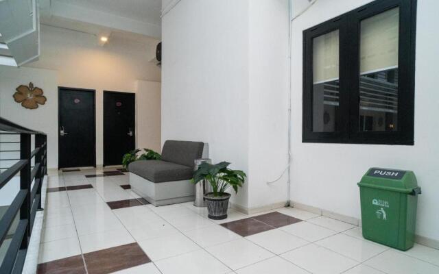 Sans Hotel Fif Fa Premiere Malang