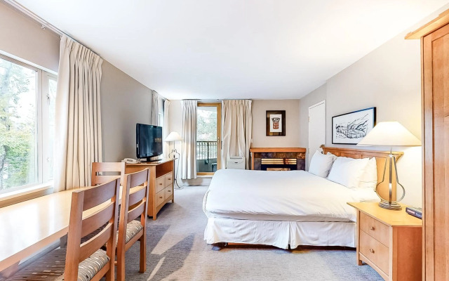 Whistler Peak Lodge