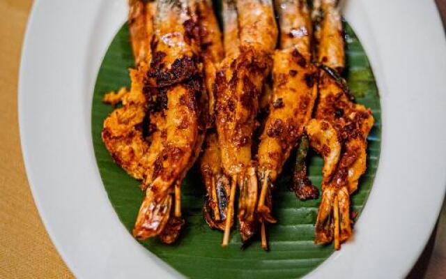 BLUSALZ MANOR Waters Edge Kochi