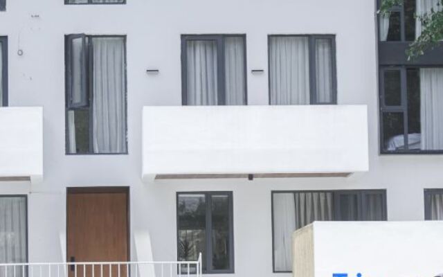 Apricot SENSE. Aesthetic Design of Mogan Mountain Residence