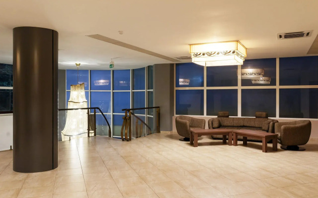2D Resort & Spa