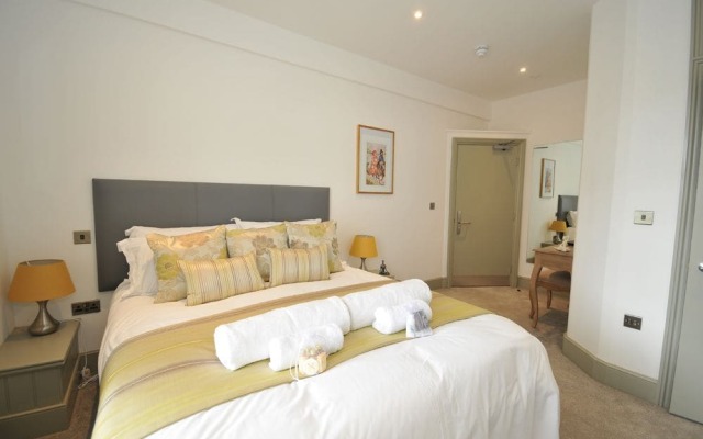 L'hote Boutique Hotel
